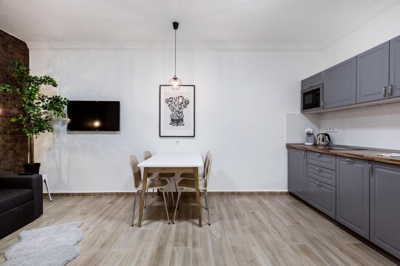 Ny7 Apartment In Downtown Budapest Bagian luar foto